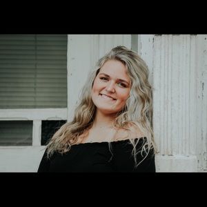 Meet your Posher, Grace